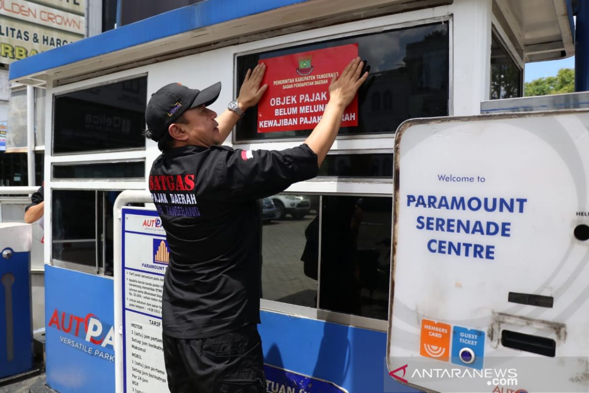 Pemkab Tangerang segel perusahaan parkir menunggak pajak lebih dari 15 bulan