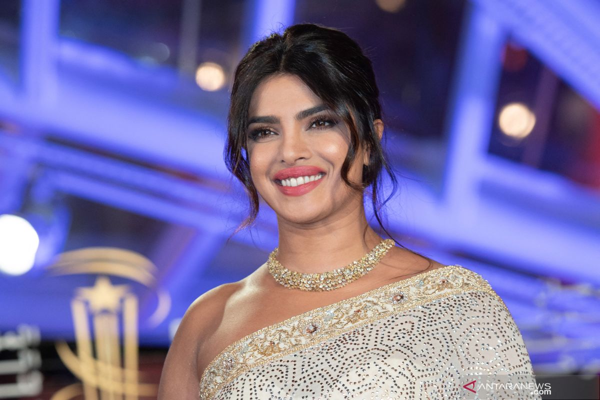 Priyanka Chopra dijadwalkan berbicara di Forum Ekonomi Dunia