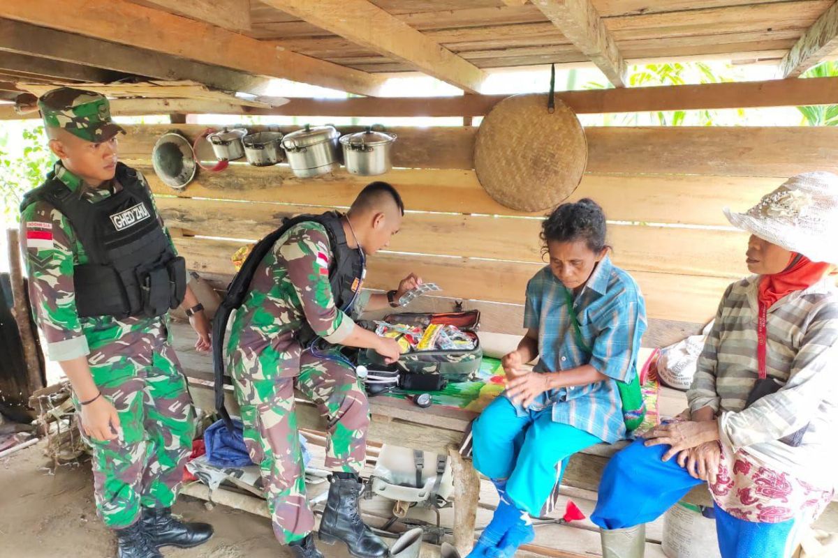 Yonif 713/ST gelar pelayanan kesehatan keliling di Kampung Skouw Mabo Jayapura