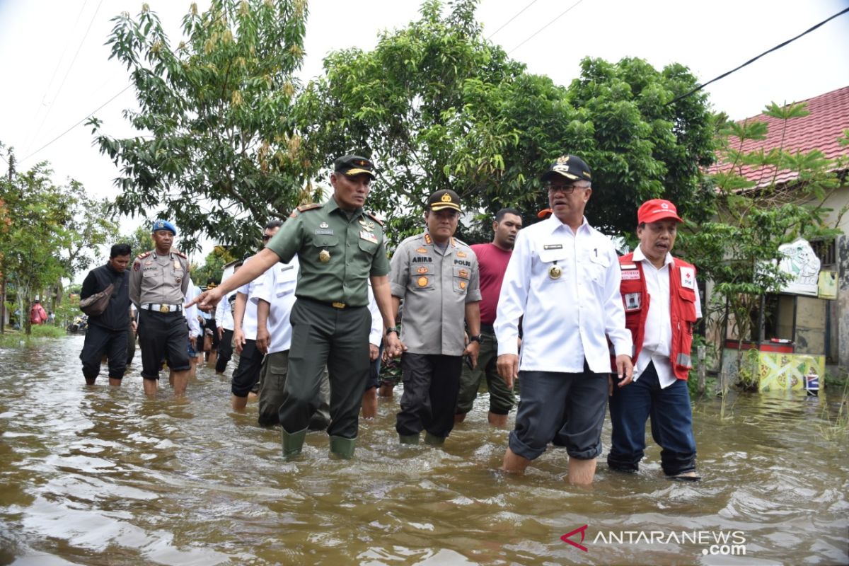 Danrem 091/ASN dan Forkopimda Kota Samarinda Tinjau Banjir