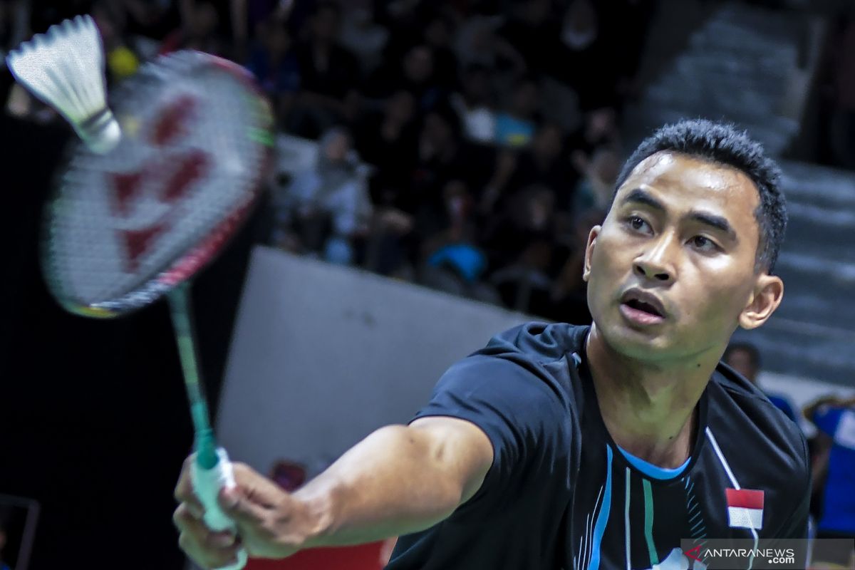Jonatan cedera, Indonesia sisakan Tommy di semifinal tunggal putra Denmark Open