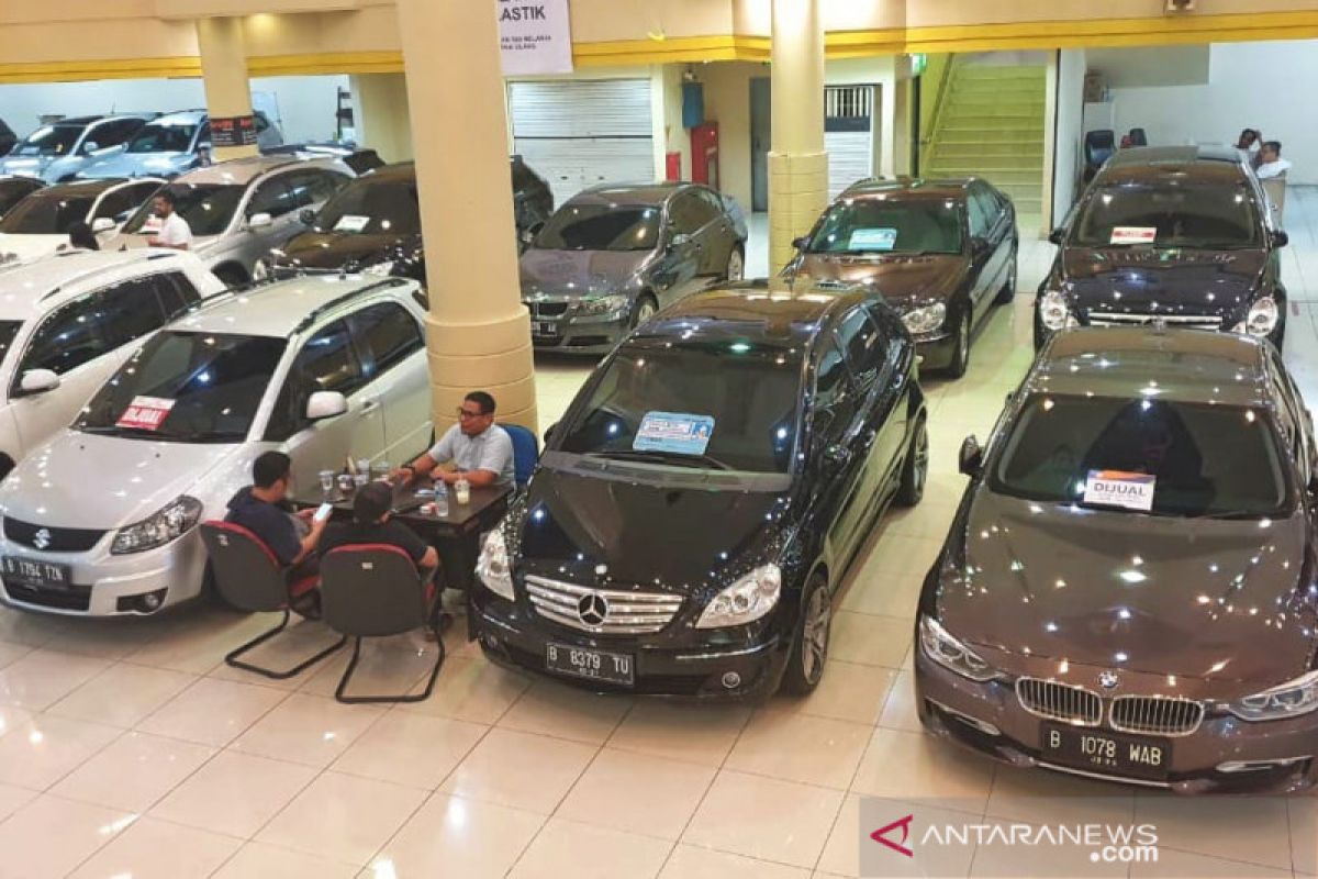 Jelang Lebaran permintaan mobil bekas susut, tapi harga masih stabil