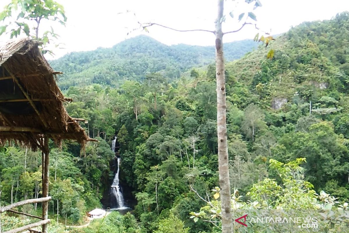 Lirik potensi wisata Nagari Pasia Laweh Agam, alam hijau-penduduknya ramah