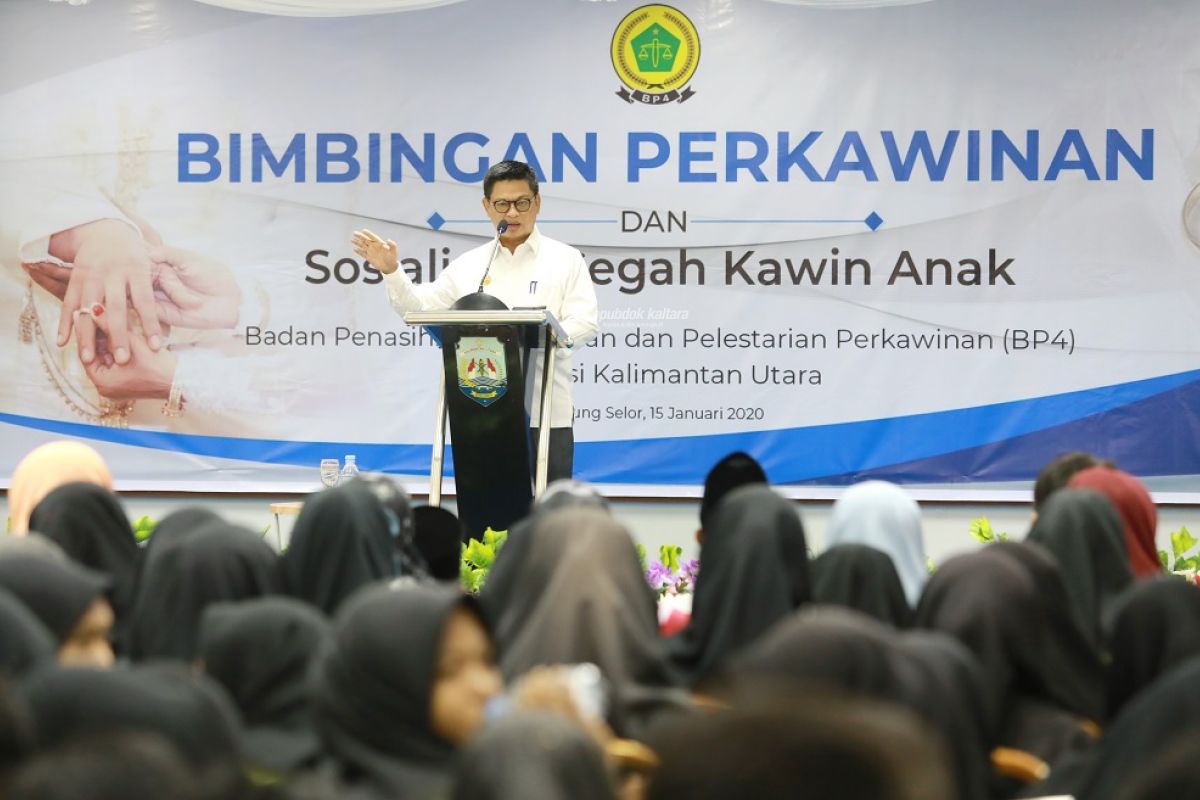 Gubernur ingatkan pentingnya  keluarga harmonis