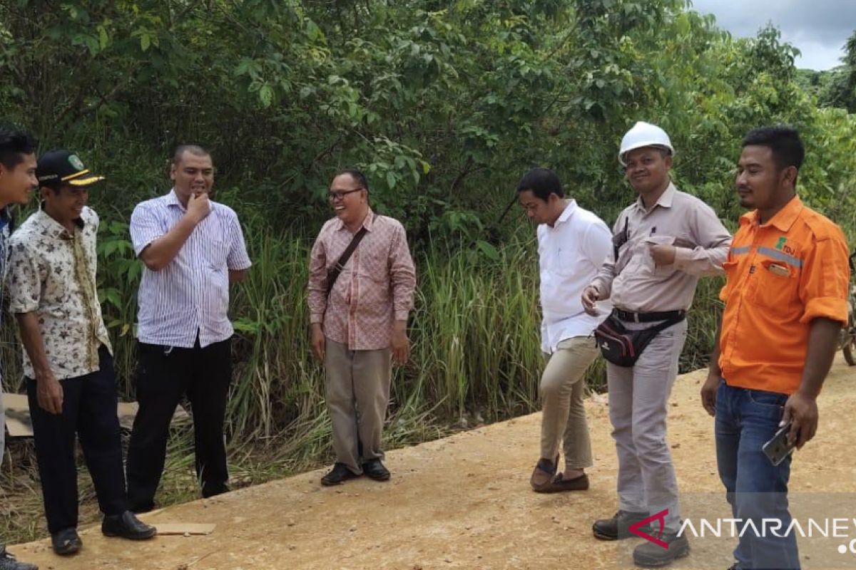 Pemkab Kutim minta perusahaan perbaiki kerusakan jalan