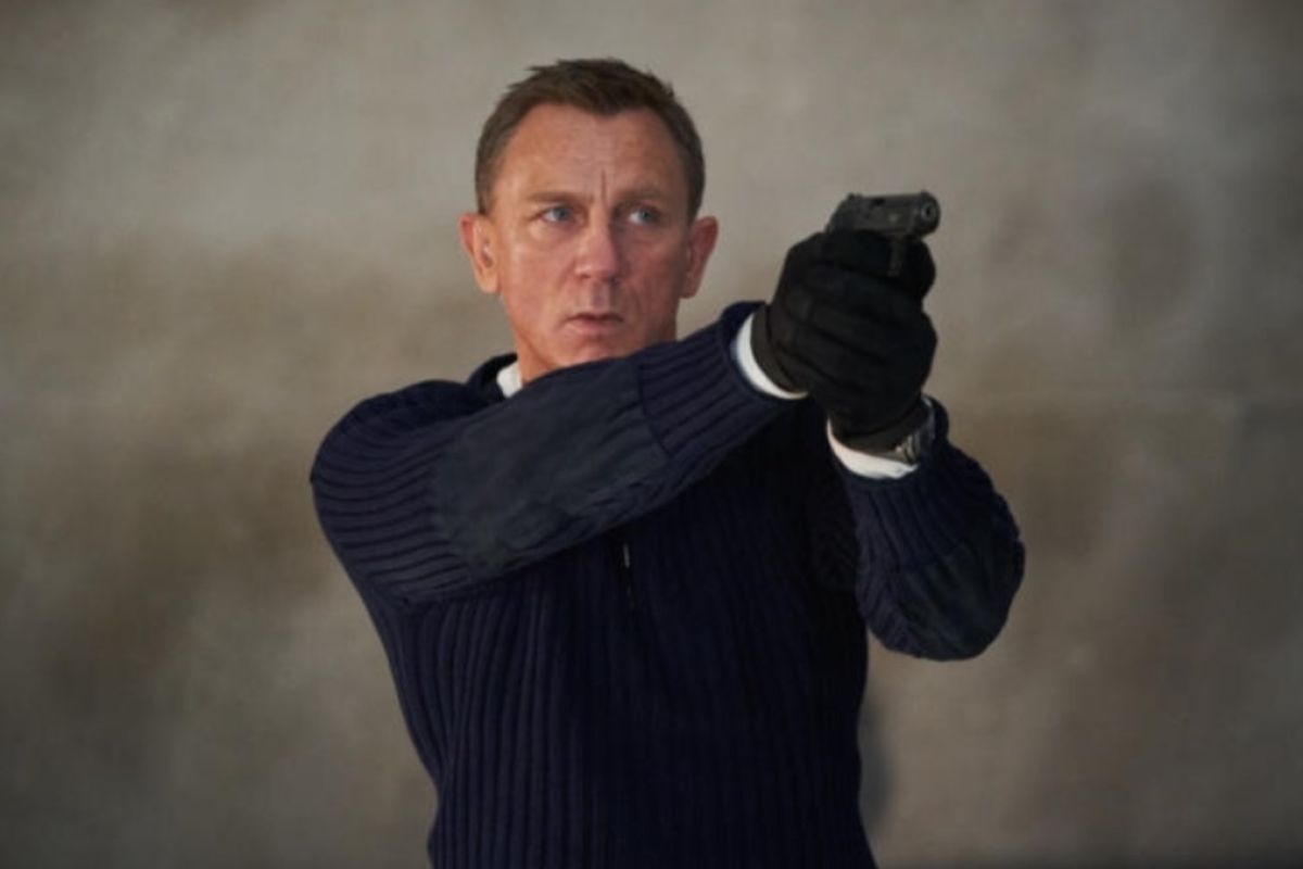 Rilis film James Bond 