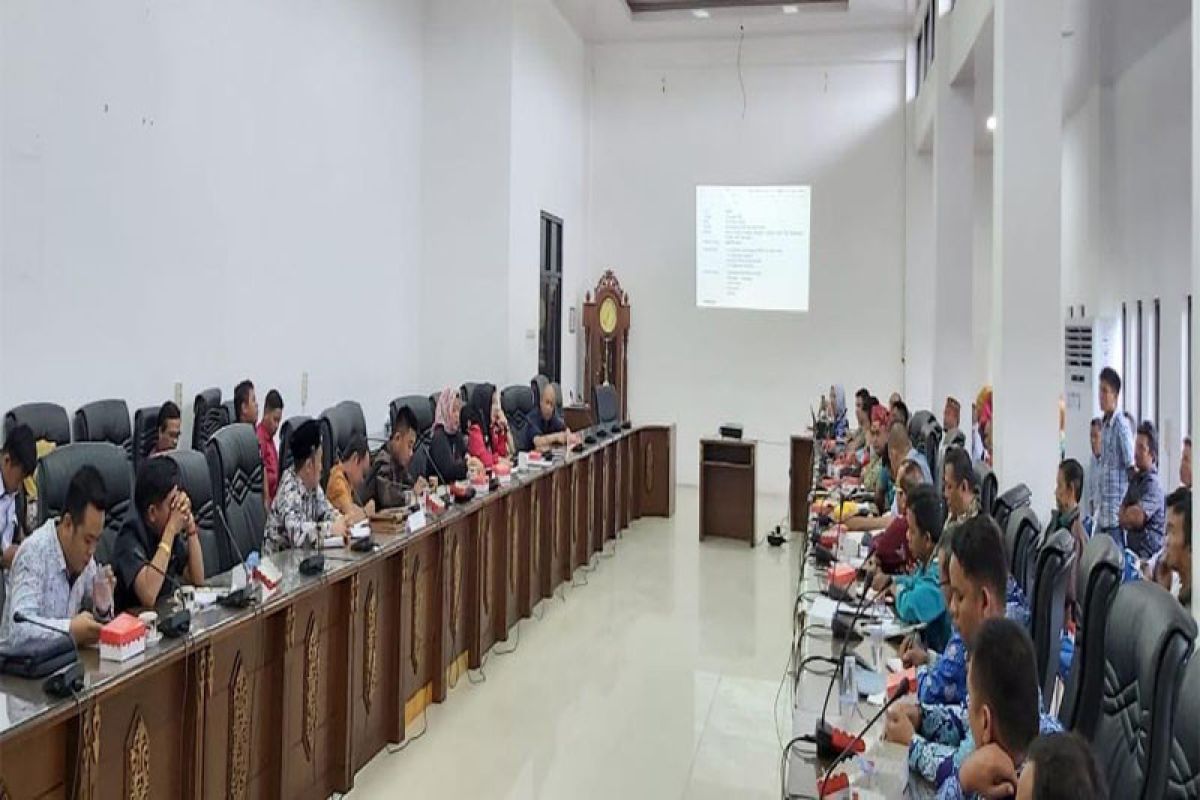 DPRD Barut RDP terkait pemberhentian Sekdes Datai Nirui