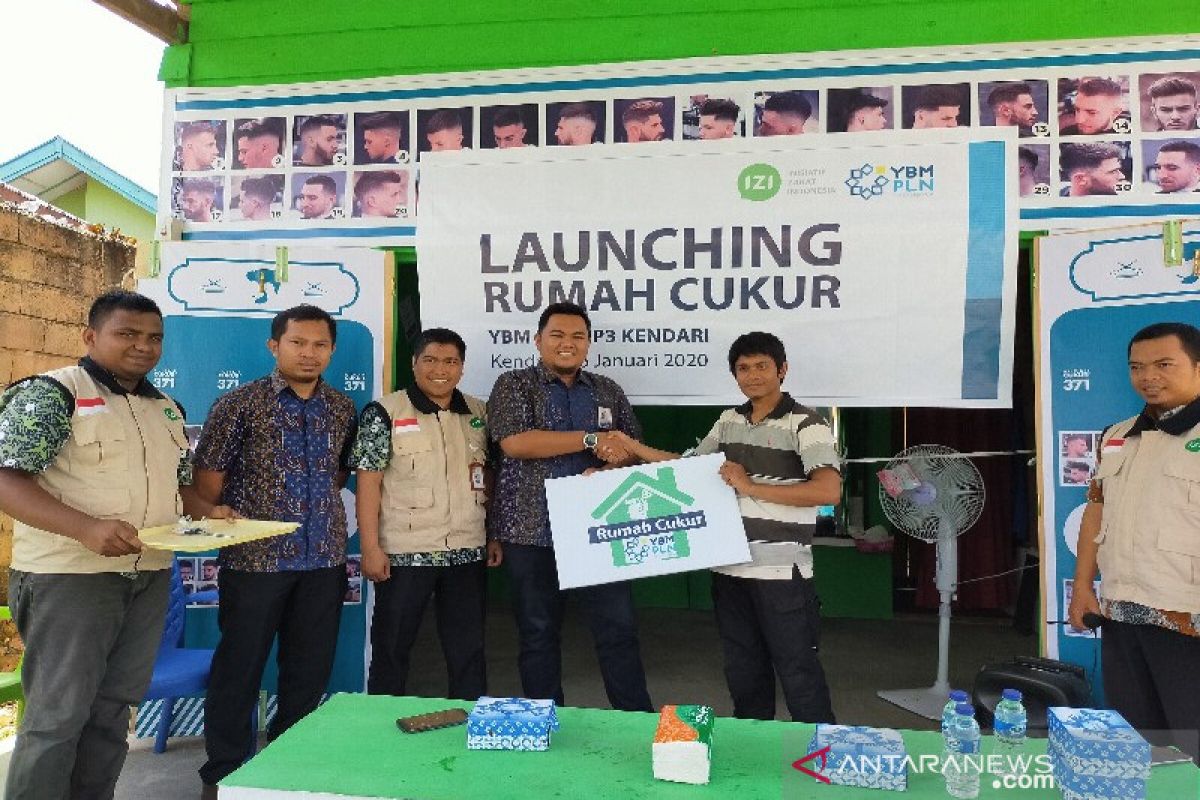 Baitul Mal PLN Kendari resmikan program "IZI to success"