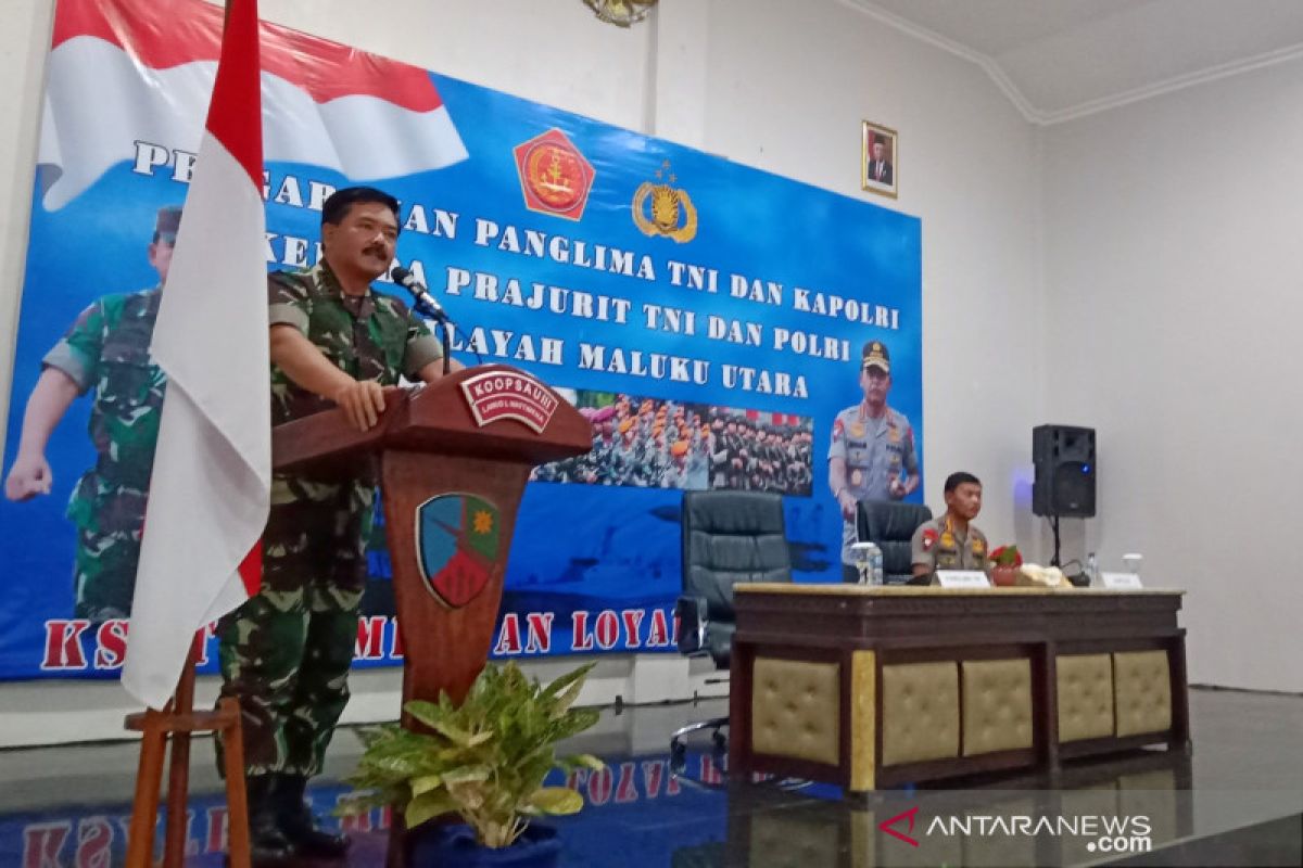 Tinjau Morotai, Panglima-Kapolri tekankan sinergitas antarprajurit