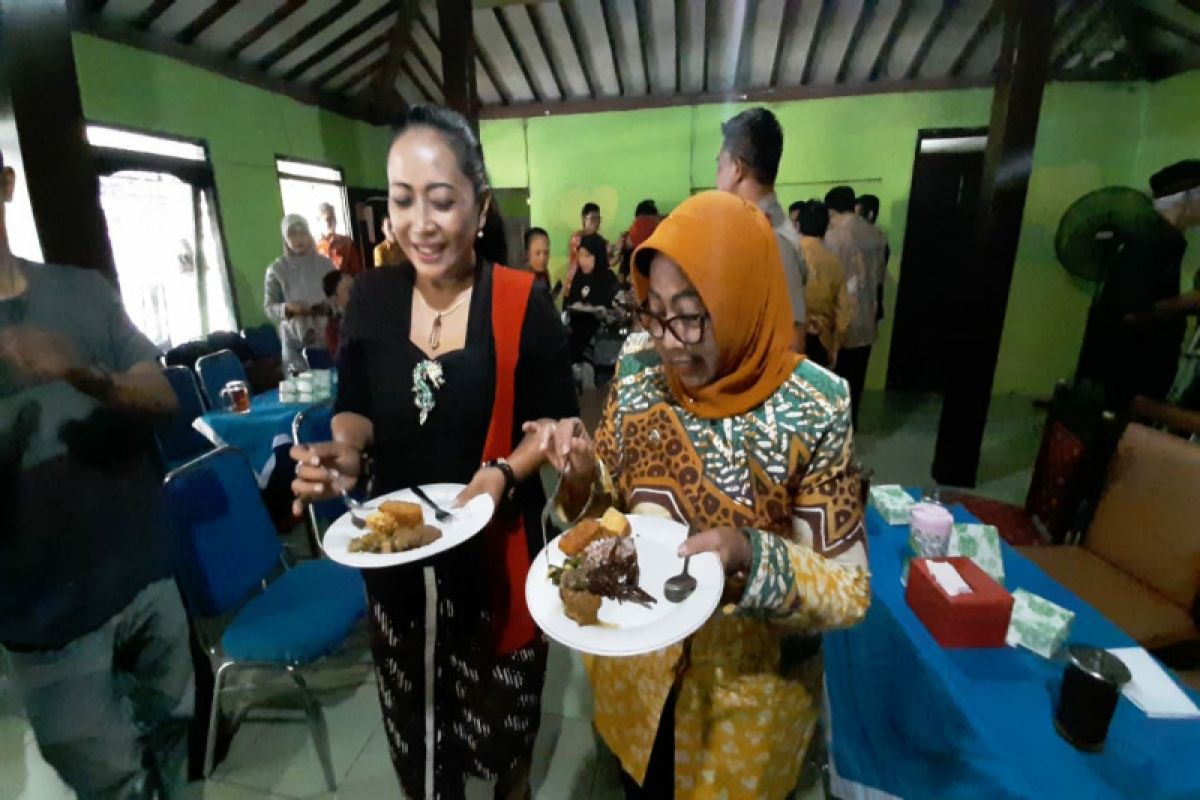 Pemkab Gunung Kidul melakukan kampanyekan makan daging sehat