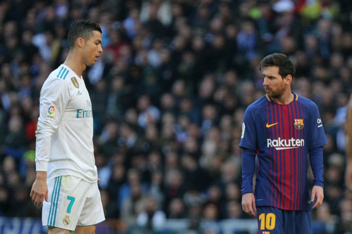 Wenger: Sepak bola masuki senjakala rivalitas Ronaldo dan Messi