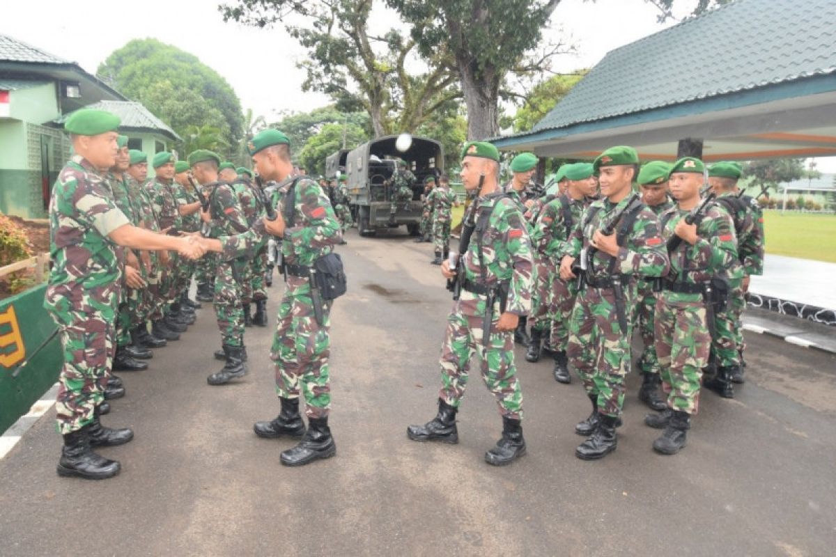 Yonif 123/RW berangkat ke perbatasan RI dan PNG