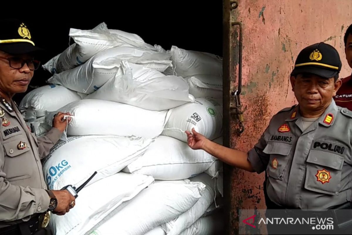 Polisi buru sembilan  komplotan satpam pencuri gula PG Jatiroto Lumajang
