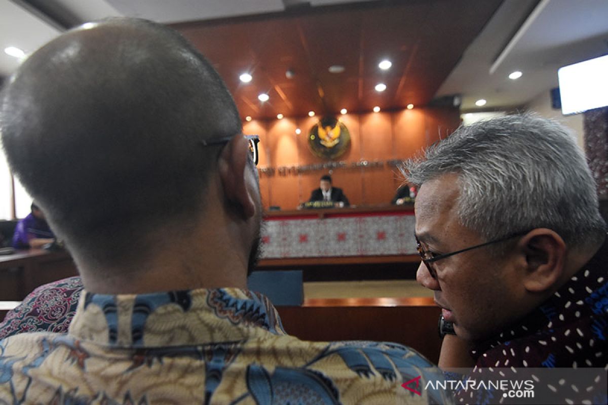 DKPP sebut pimpinan KPU terkesan lakukan pembiaran tindakan Wahyu Setiawan