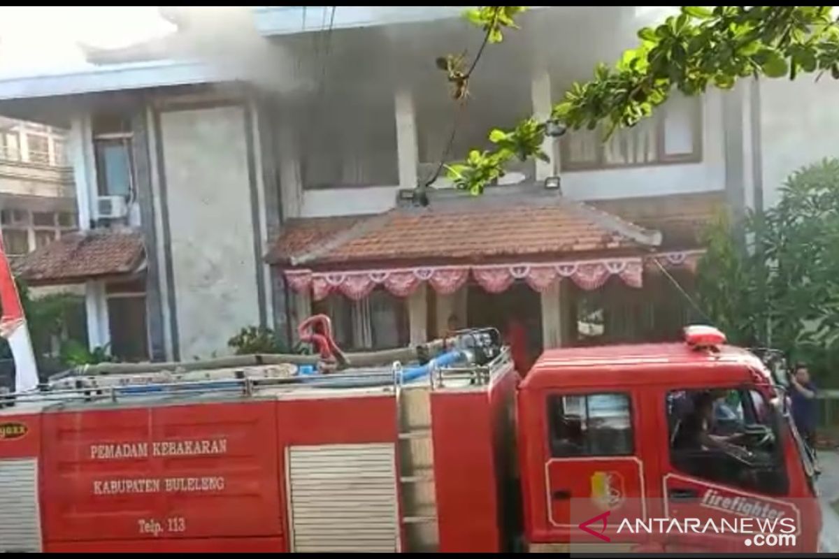 Rektor Undiksha minta evaluasi jaringan listrik pascakebakaran Laboratorium BK