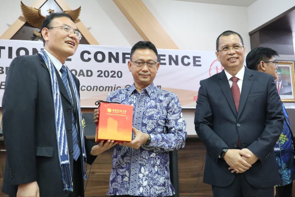 Untan Pontianak-ACEC gelar konferensi pendidikan dan pertumbuhan ekonomi