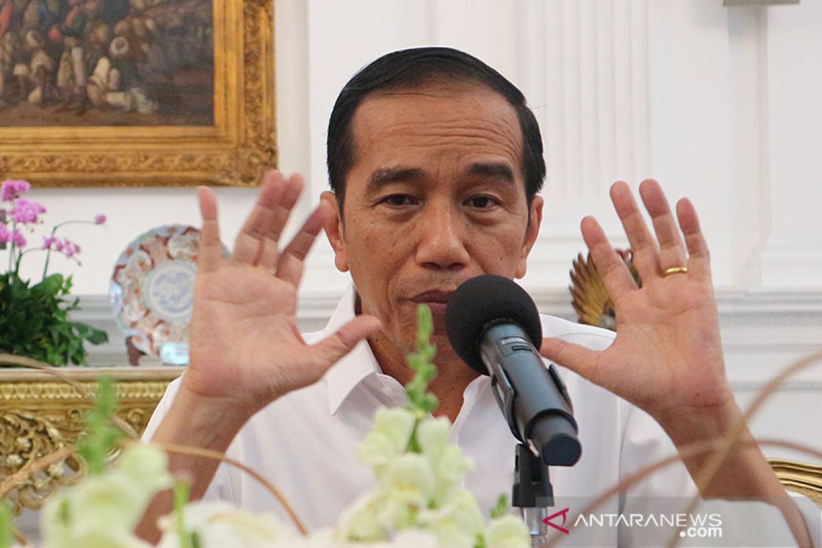 Presiden Jokowi sebut UU baru KPK tidak melemahkan