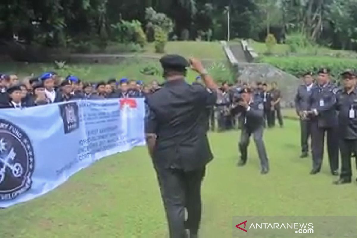 Setelah "Keraton Sejagat" di Purworejo, ada lagi "Sunda Empire" di Bandung