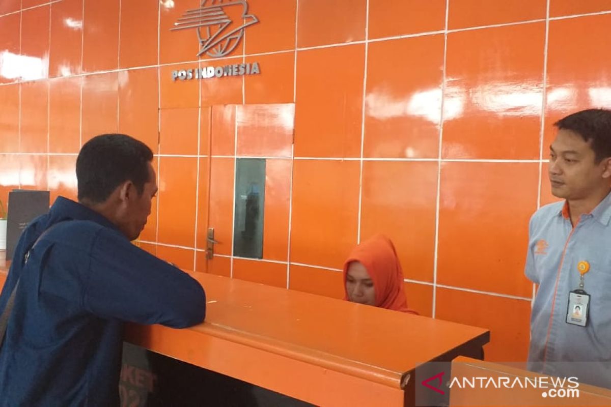 Pengiriman oleh-oleh di Belitung turun dampak kenaikan tiket pesawat