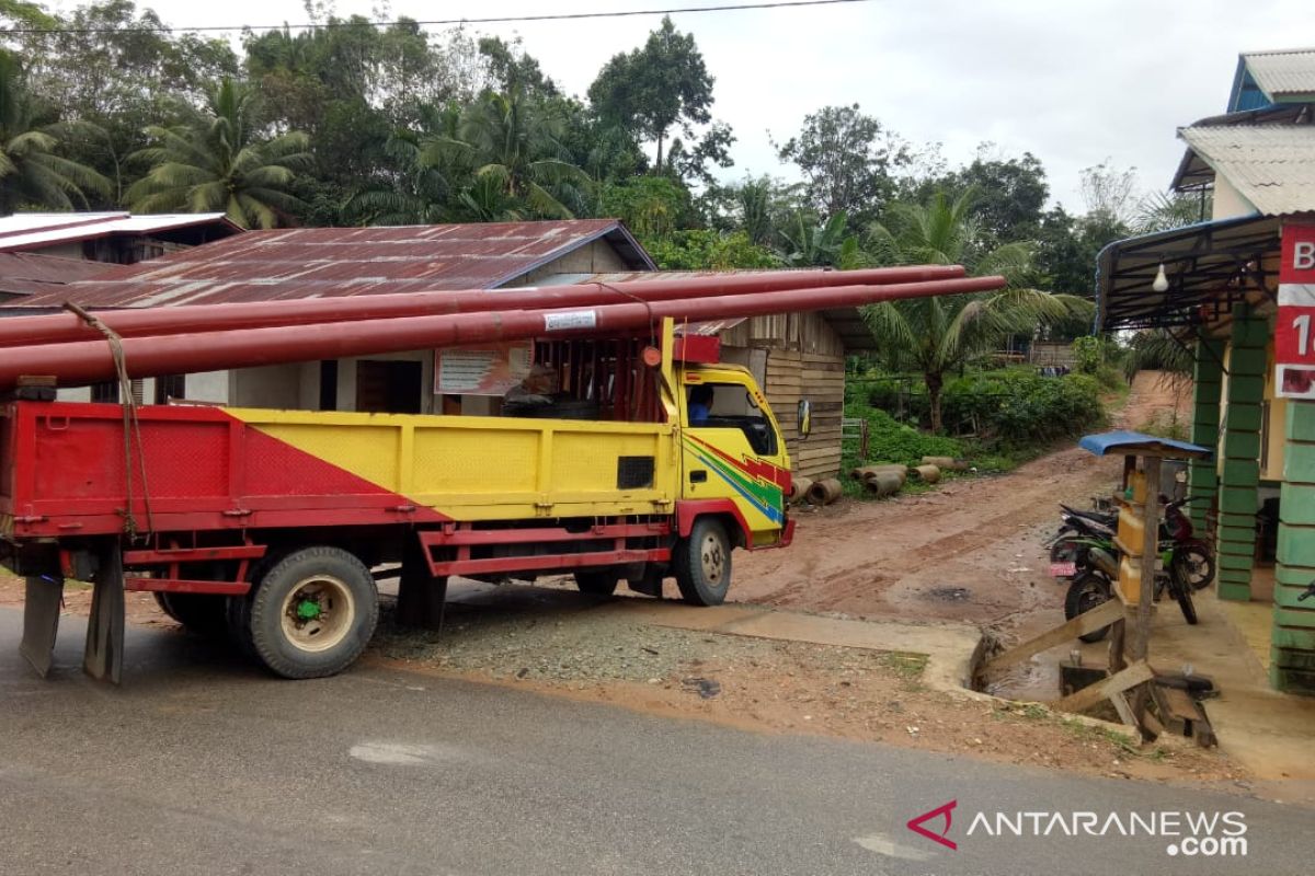 Pemkab Landak-PLN lakukan perluasan pemasangan listrik di daerah terpencil