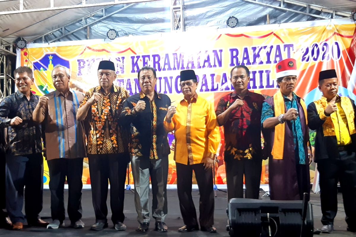 Ternyata Bupati Sudjati jago jepen