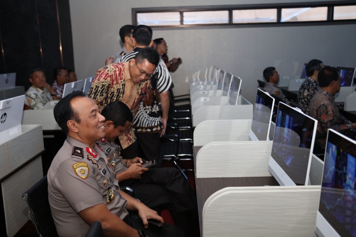 Tingkatkan Kualitas SDM, Polri Resmikan Ruang Assessment Center ...