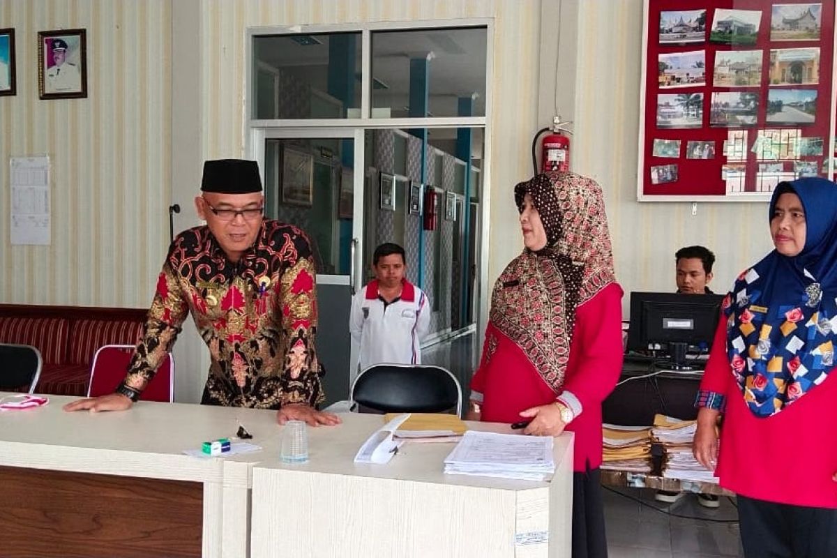 Bupati Pasaman Barat : penataan arsip untuk melestarikan masa lalu dan menyediakan akses di masa depan