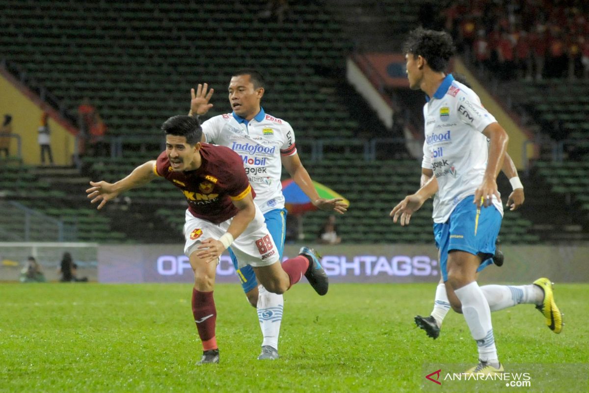 Persib Bandung beri kesempatan terakhir kepada duo Brasil