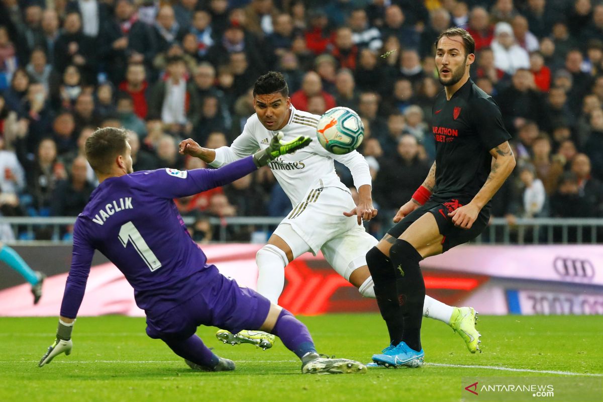 Liga Spanyol: Casemiro antar Madrid  atasi Sevilla dan naik ke puncak klasemen