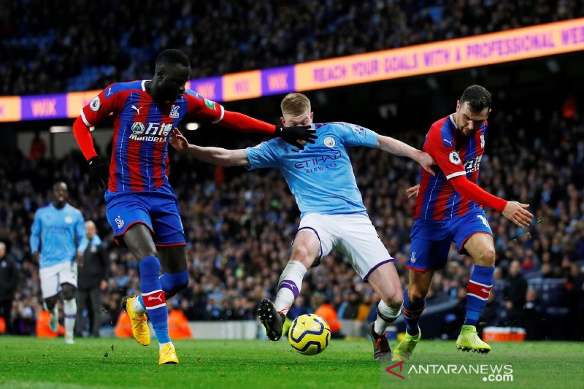 10 menit dramatis  paksa Man City imbang 2-2 lawan Palace