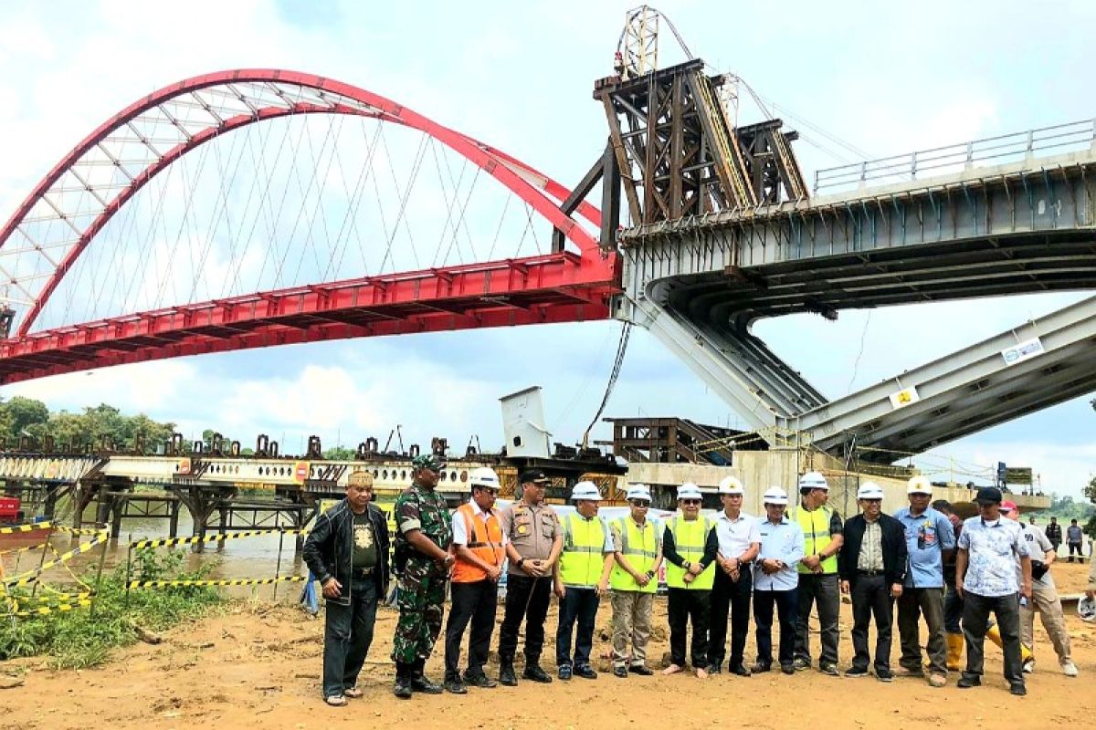 Gubernur sebut pembangunan Jembatan Tumbang Samba buka keterisolasian di Katingan