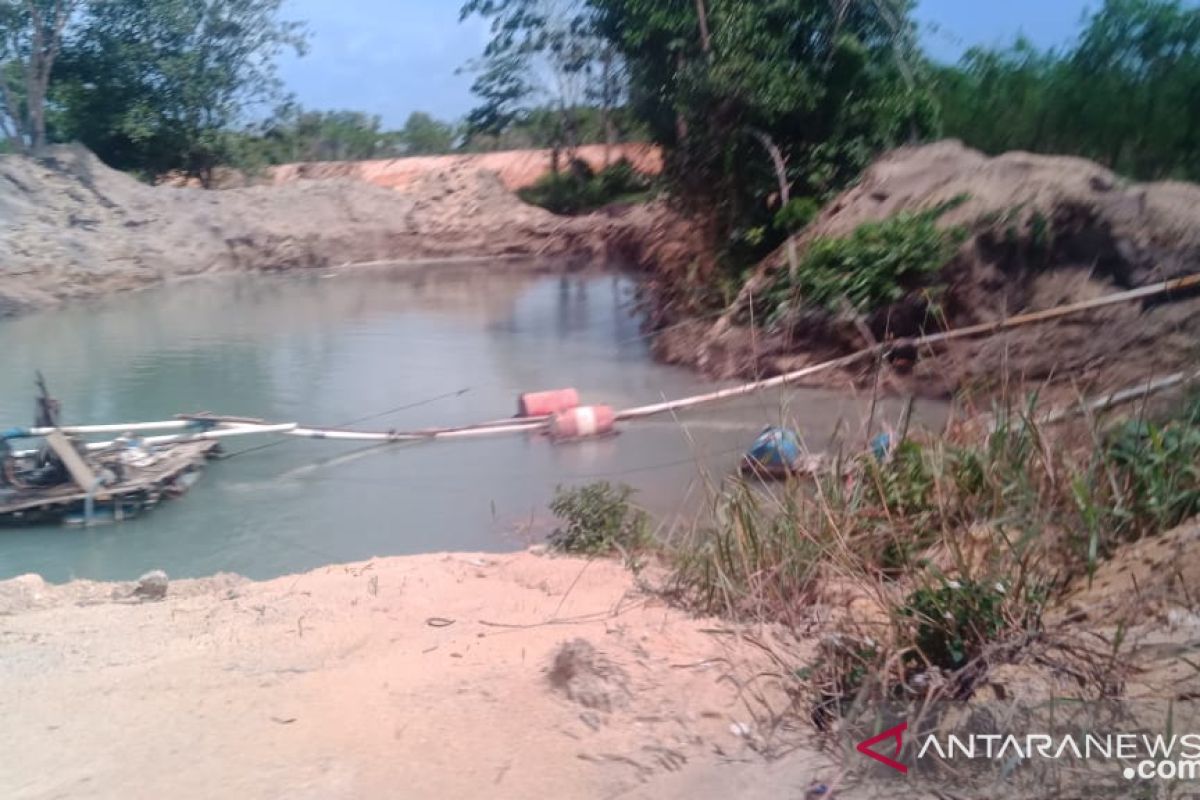 Bintan police curb illegal sand mining sites