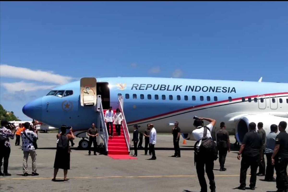 President Joko Widodo arrives in Labuan Bajo, NTT