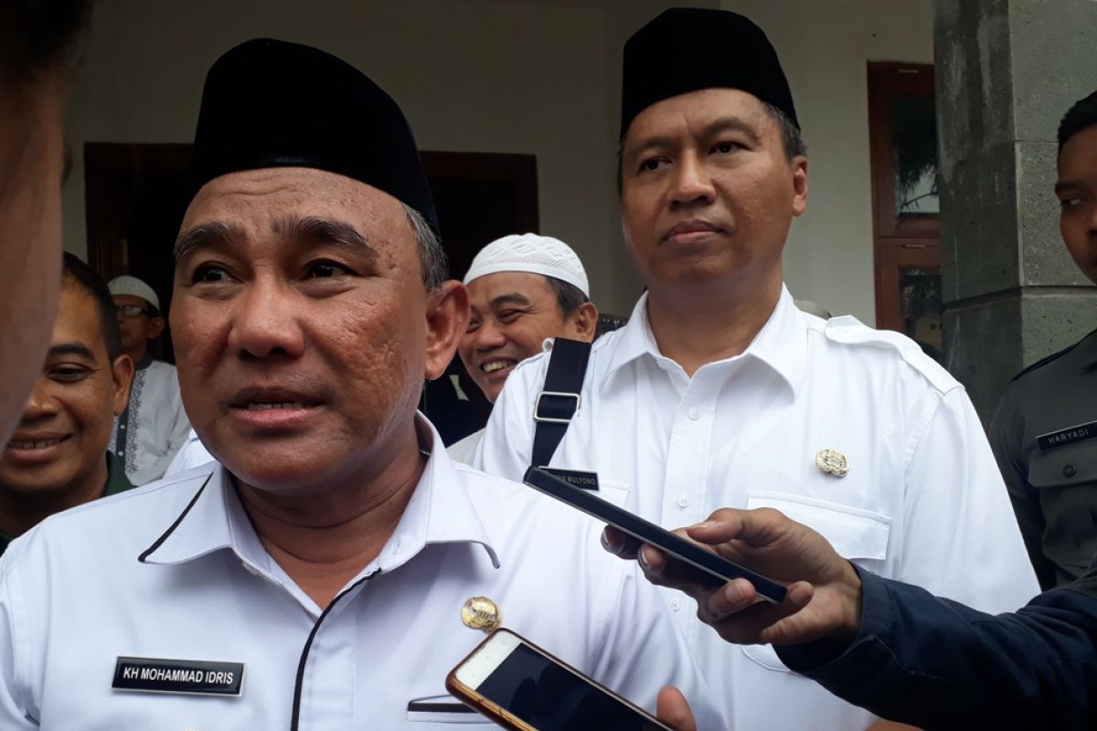 Wali Kota Depok M Idris pimpin shalat jenazah korban kecelakaan bus Subang