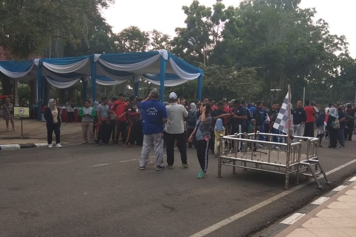 Sebuah sepeda motor jadi  kado HUT Satpam di Jambi