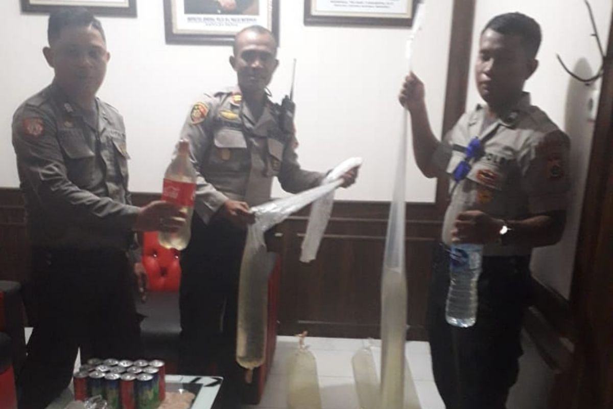 Polsek KPL Jayapura gagalkan penyelundupan minuman beralkohol asal Ambon