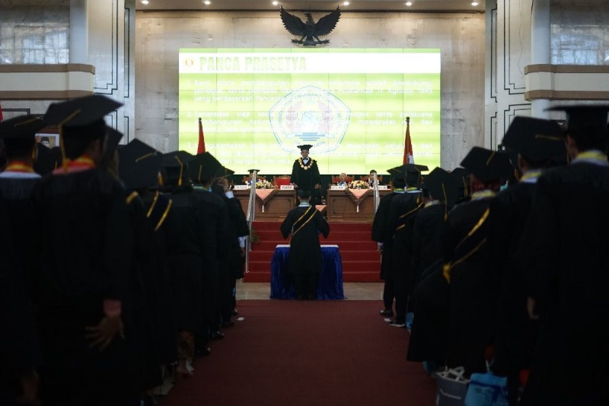 UPN Veteran Yogyakarta wisuda 518 lulusan