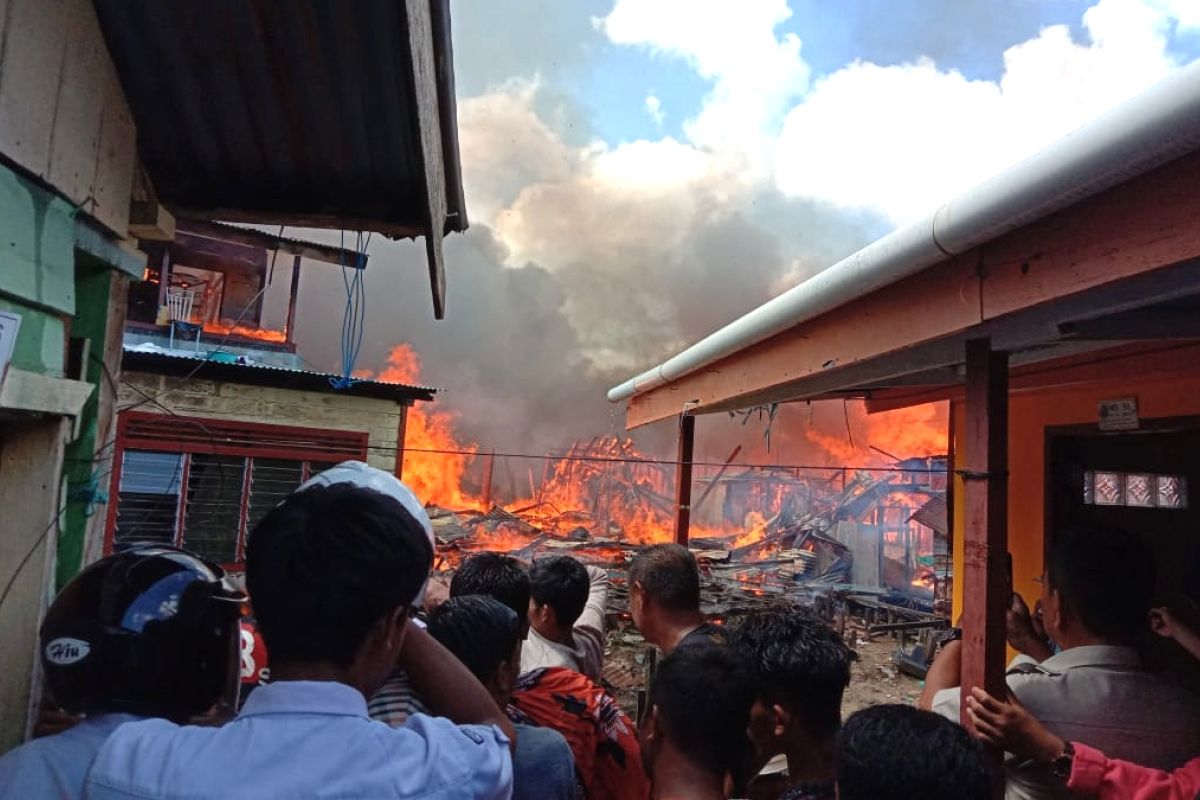 Pasar Batu Tarakan terbakar