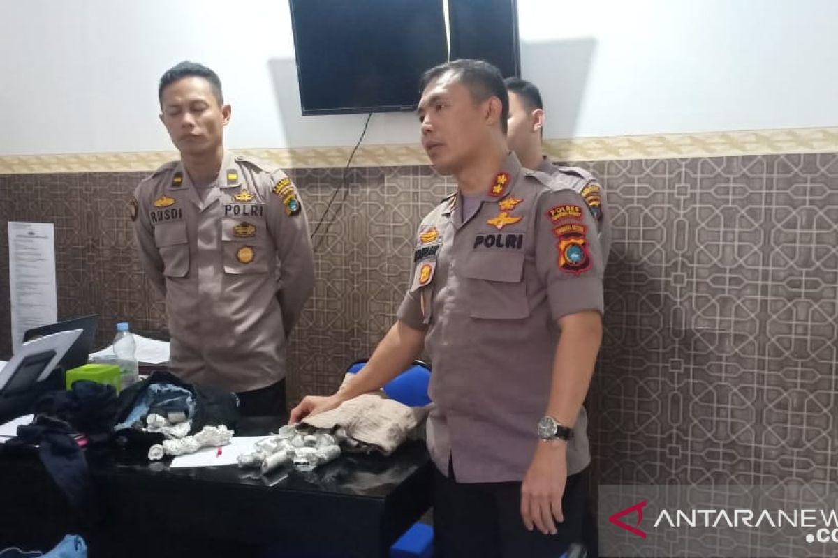 Polisi Bangka Barat tetapkan dua tersangka kasus pencurian timah