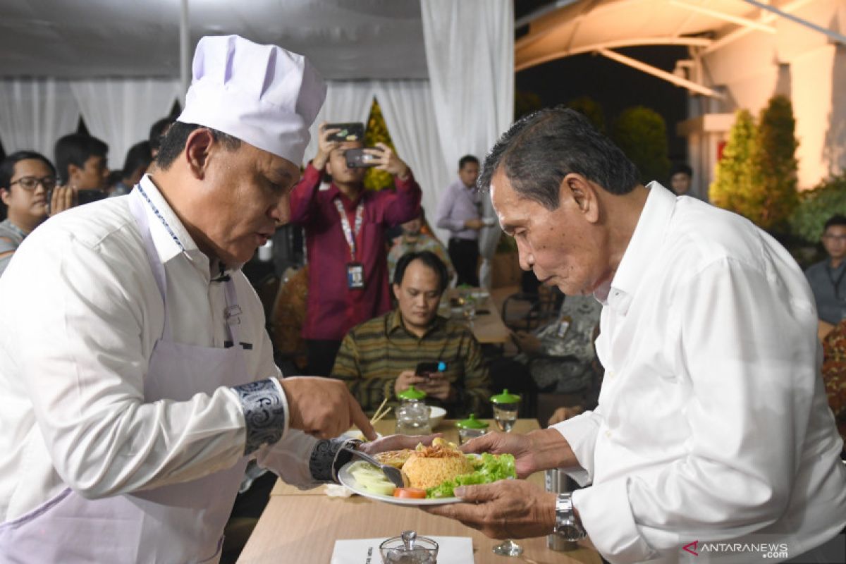 Kemarin, kebakaran Pondok Gontor sampai tuntutan pelajar bunuh begal