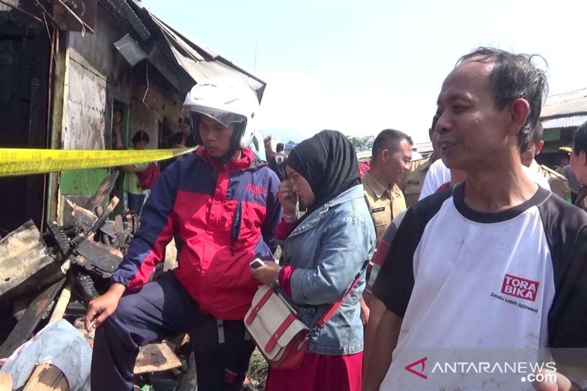 Pedagang bahan pokok rugi hingga puluhan juta akibat kebakaran pasar