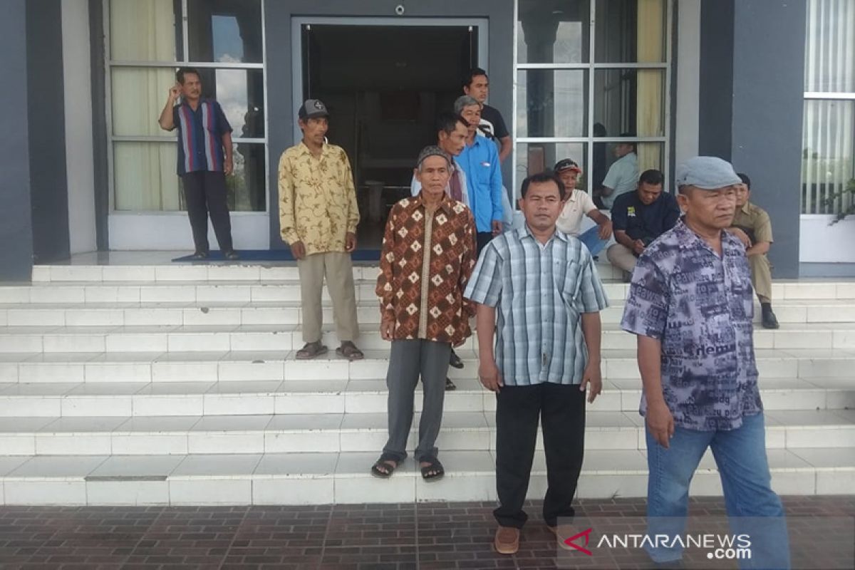 Warga Bengkulu Tengah pertanyakan nilai ganti rugi lahan tol