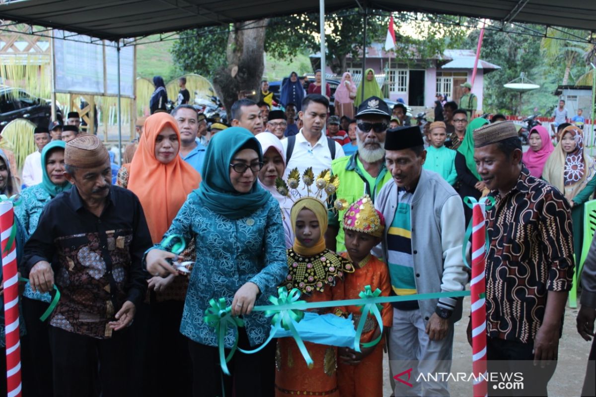 Bupati Gorontalo apresiasi peningkatan pelayanan kesehatan di desa