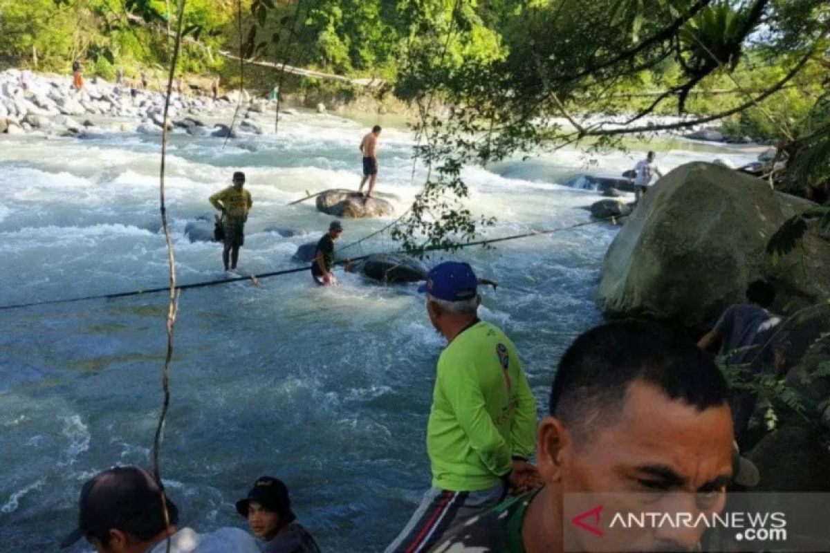 10 korban tewas ditemukan jembatan putus Bengkulu