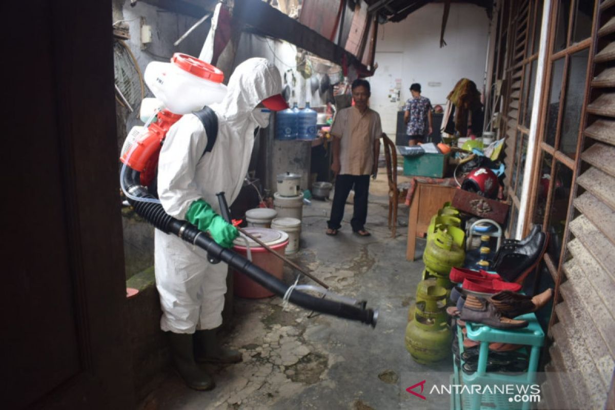 PMI Tangerang lakukan penyemprotan disinfektan 1.802 rumah