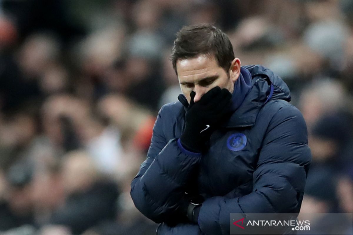 Frank Lampard akan evaluasi kiper Chelsea di akhir musim