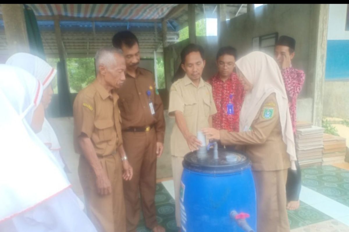 DLH Tanah Bumbu bina pelajar manfaatkan sampah organik jadi biogas