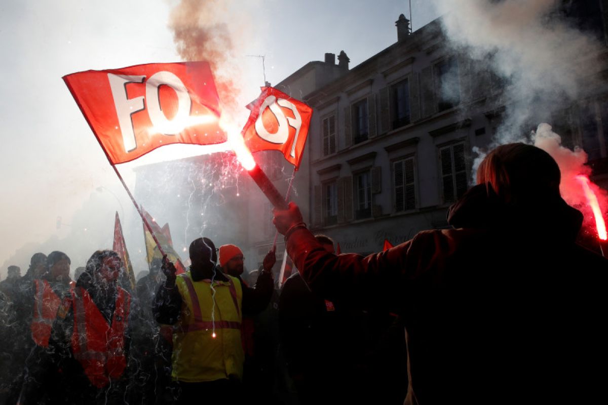 Prancis kembali dilanda gelombang protes reformasi pensiun
