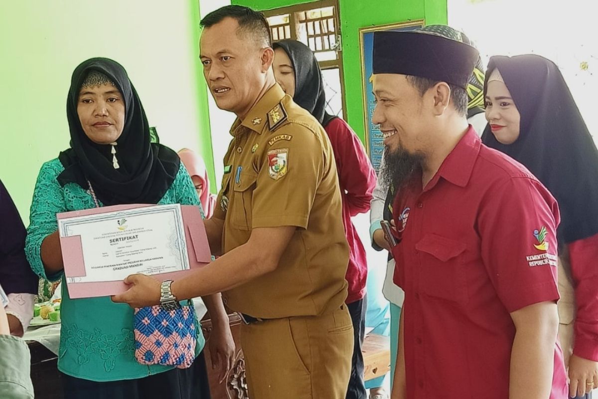5.962 penerima PKH Lampung kini jadi sejahtera
