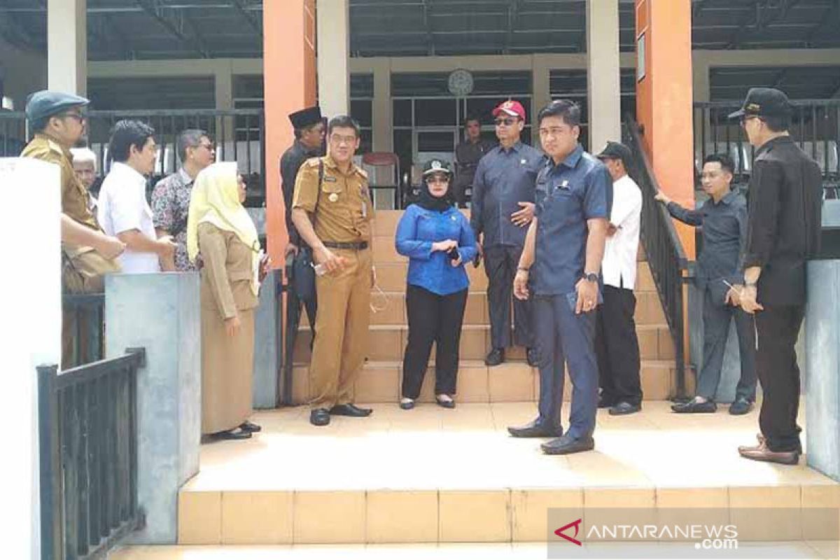 Tingkatkan fasilitas kolam renang milik pemprov, kata Legislator Kalteng